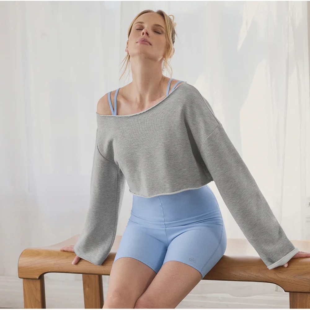 Alo Cropped Barre Shoulder Coverup